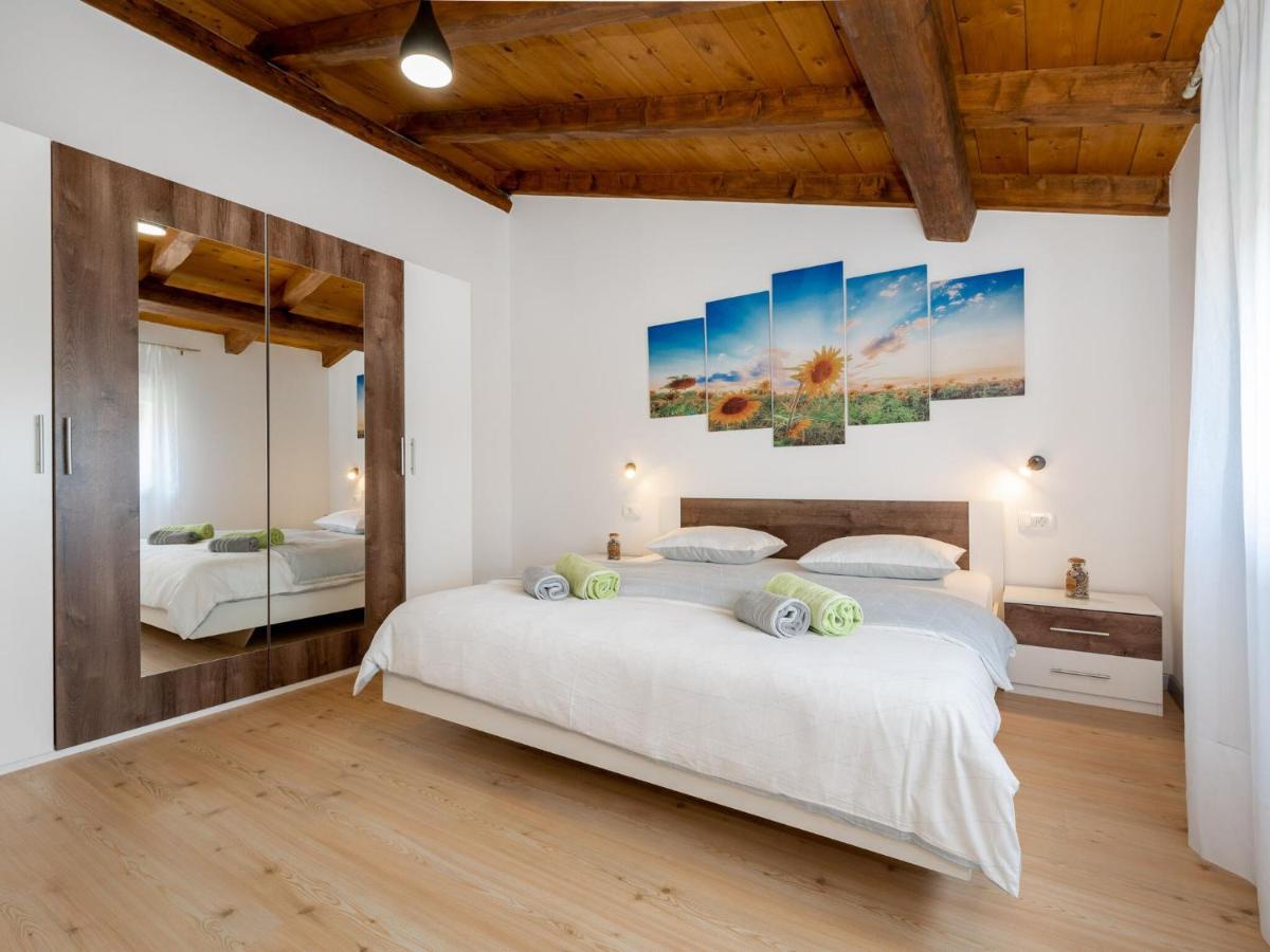 Tranquil Holiday Home In Labin With Private Swimming Pool Экстерьер фото
