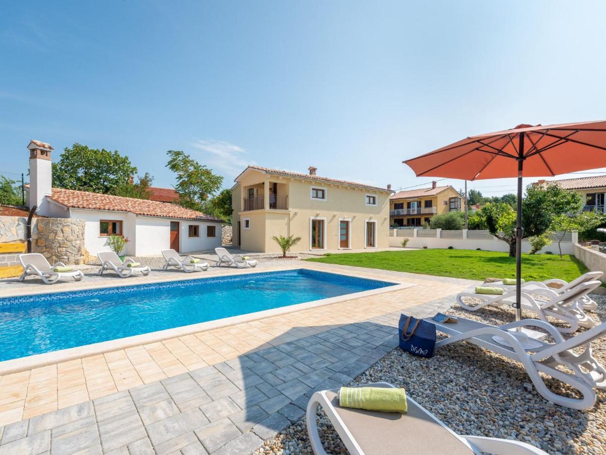 Tranquil Holiday Home In Labin With Private Swimming Pool Номер фото